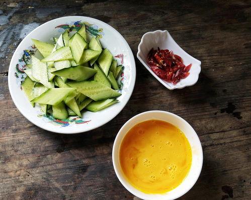 做好自己吃瓜的说说,做好自己，静观风云变幻