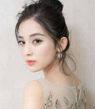 九字明星是谁,揭秘娱乐圈的璀璨新星